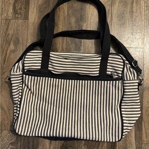 Thirty One Away for the Weekender bag